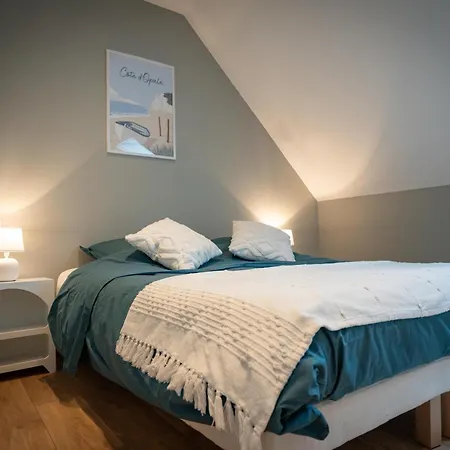 De La Foret De Sperleka