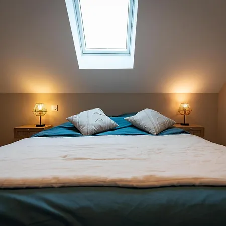 De La Foret De Sperleka *