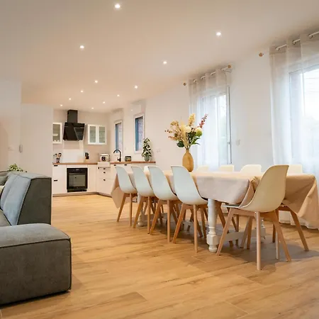 De La Foret De Sperleka Holiday home